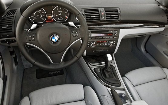 2008 BMW 320i Convertible