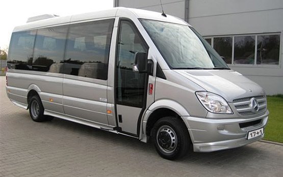 2012 Mercedes Sprinter 17+1